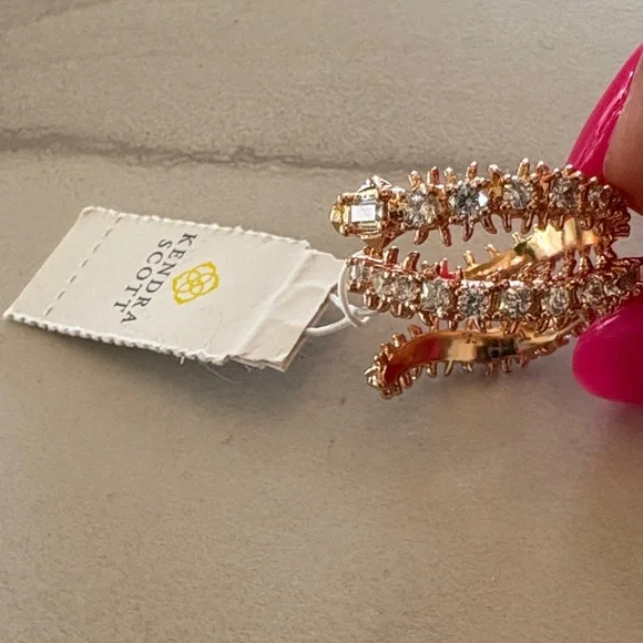 Kendra Scott Rosegold Beck ring - size 6 NWT - Picture 4 of 4